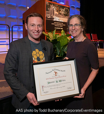 Daniel Weisz Receives Pierce Prize from Megan Donahue at AAS 235